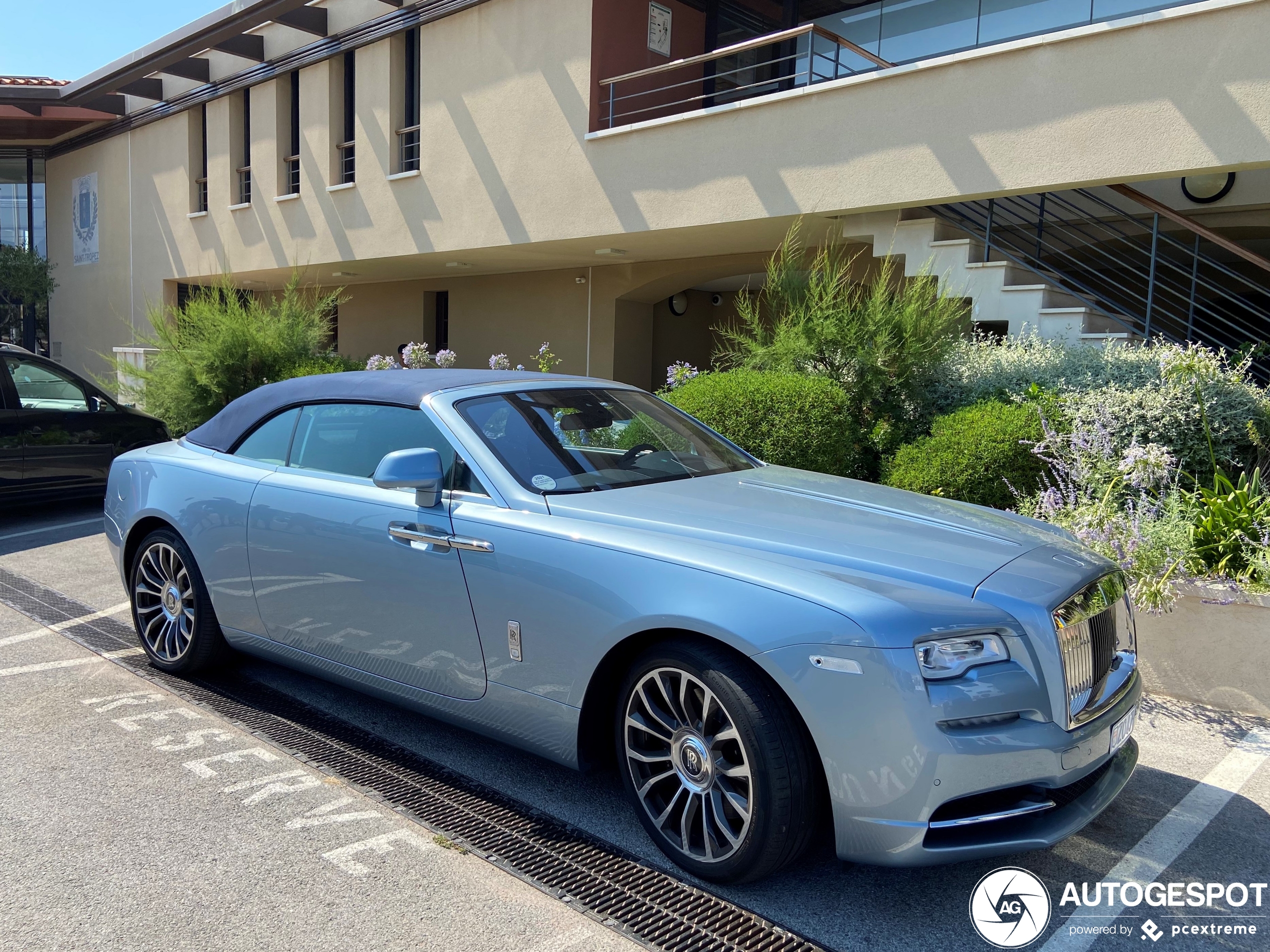 Rolls-Royce Dawn