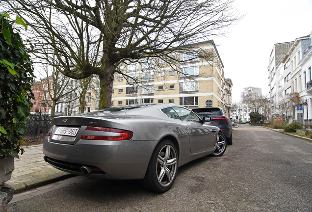 Aston Martin DB9