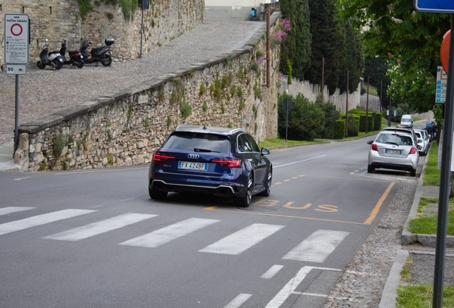 Audi RS4 Avant B9