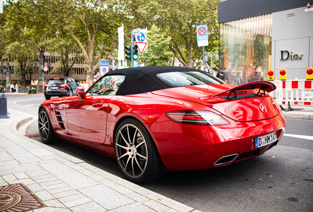 Mercedes-Benz SLS AMG Roadster