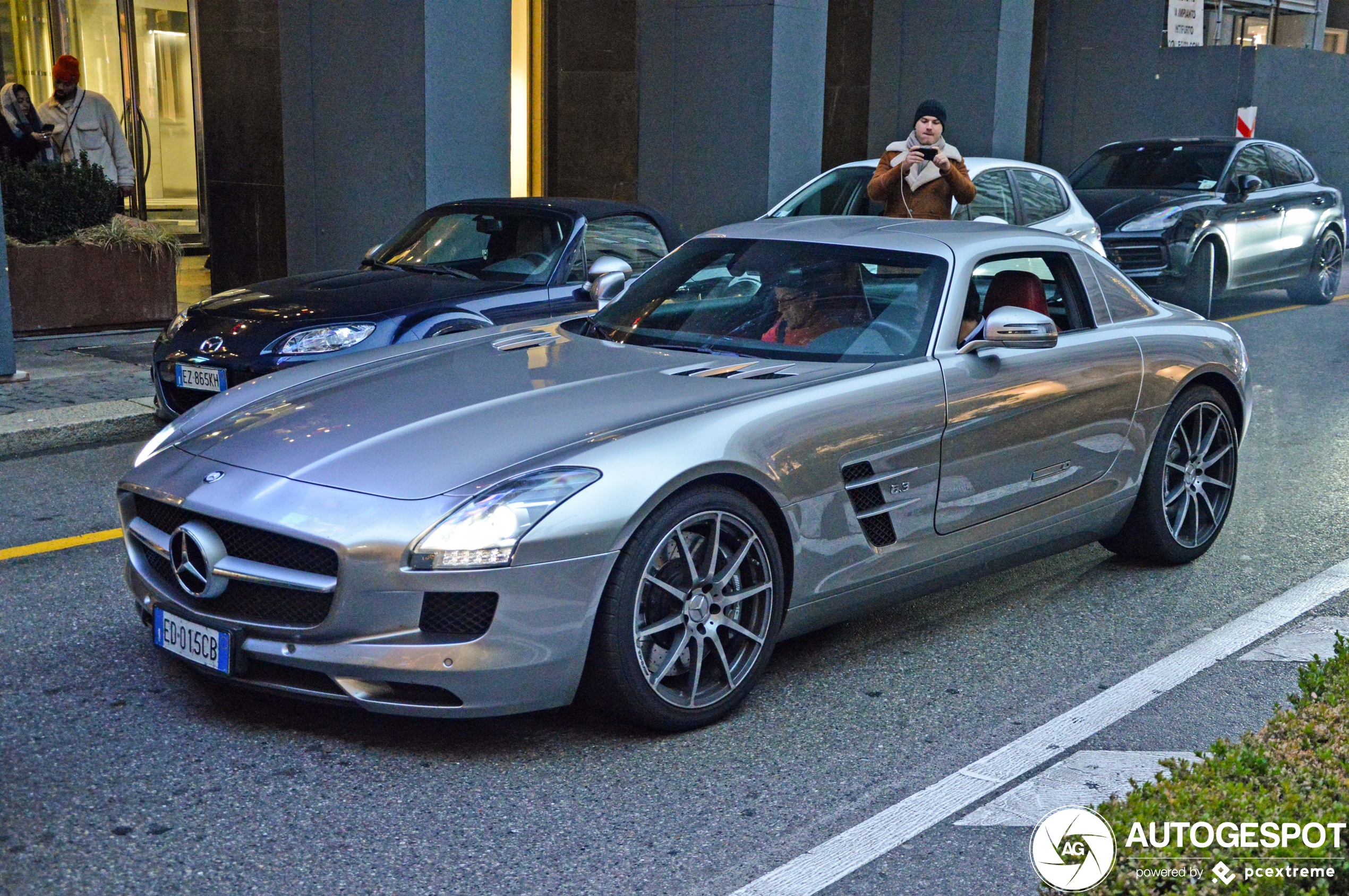 Mercedes-Benz SLS AMG