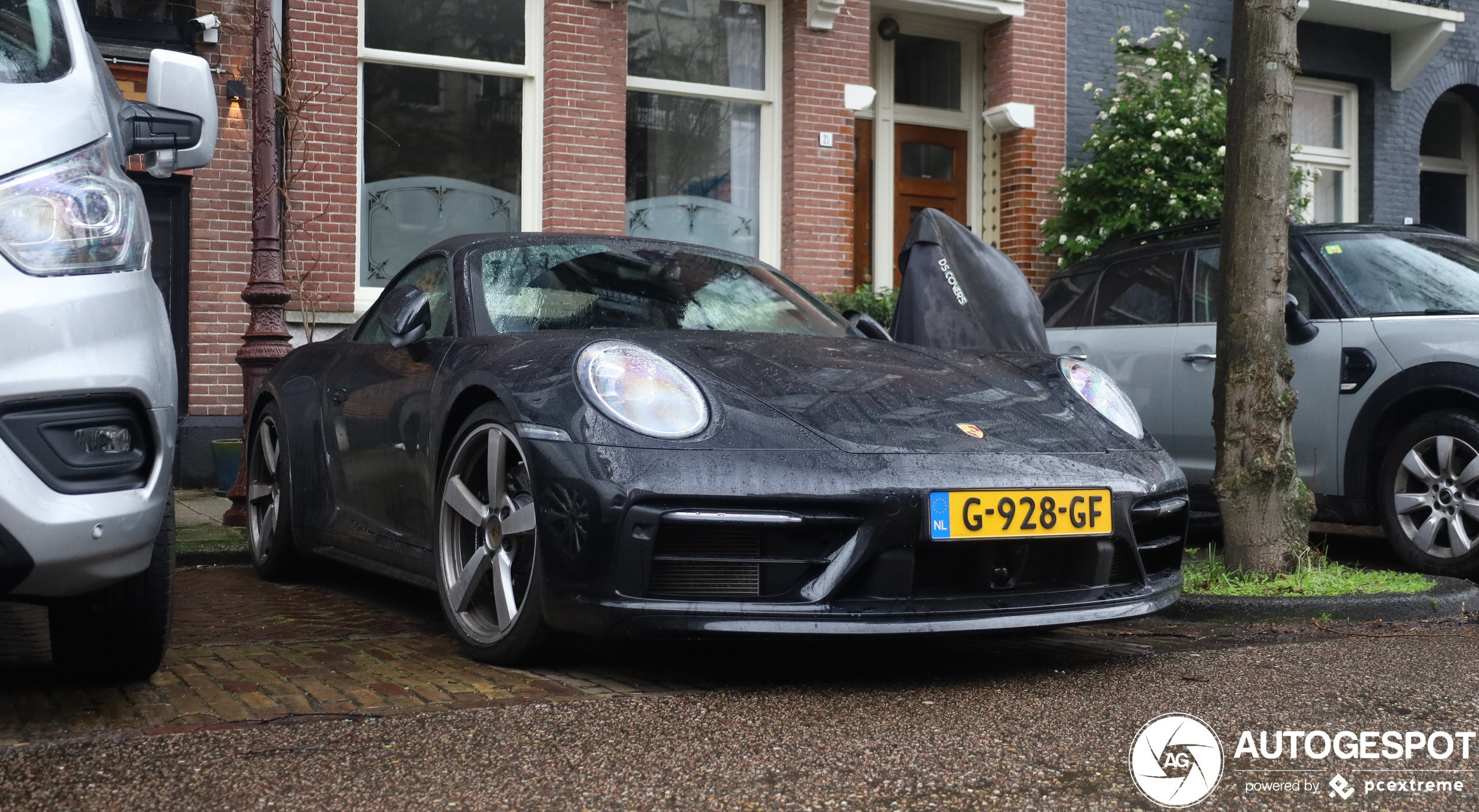 Porsche 992 Carrera 4S Cabriolet