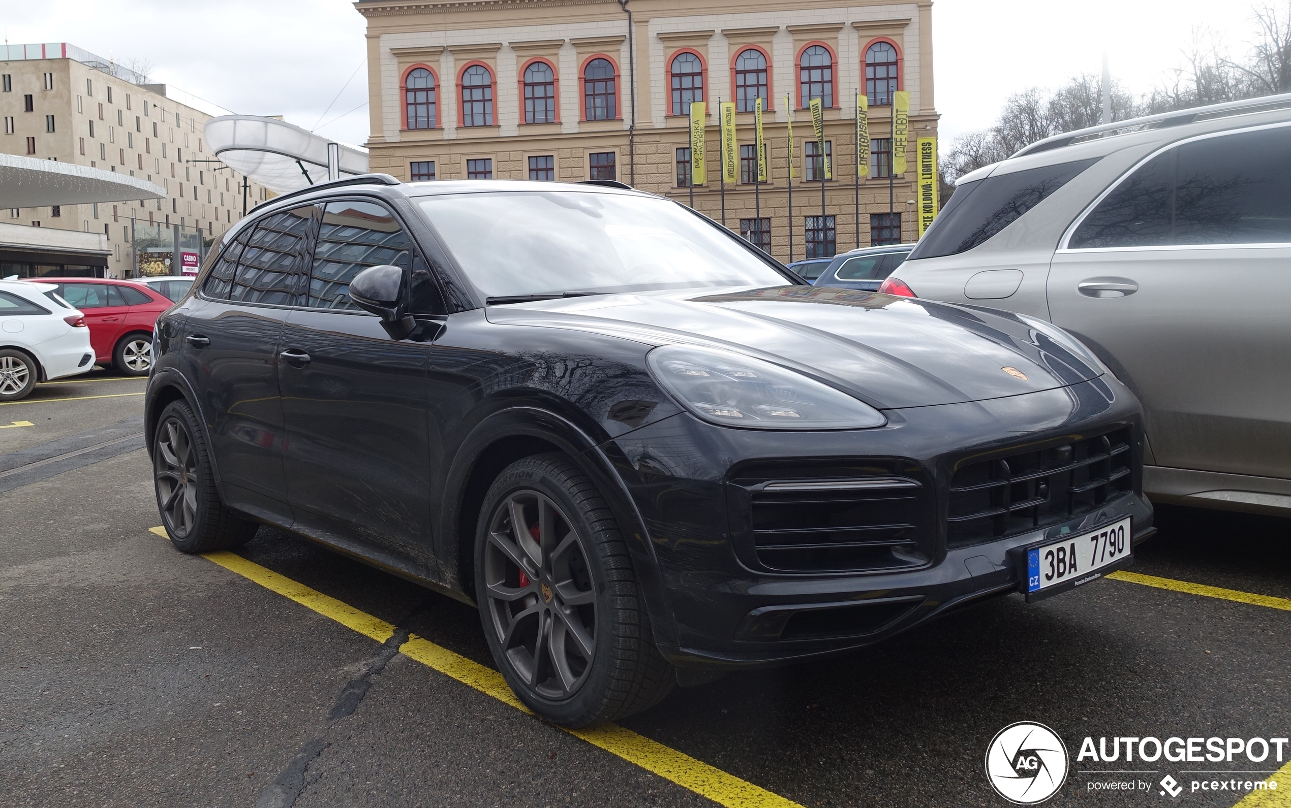 Porsche 9YA Cayenne GTS