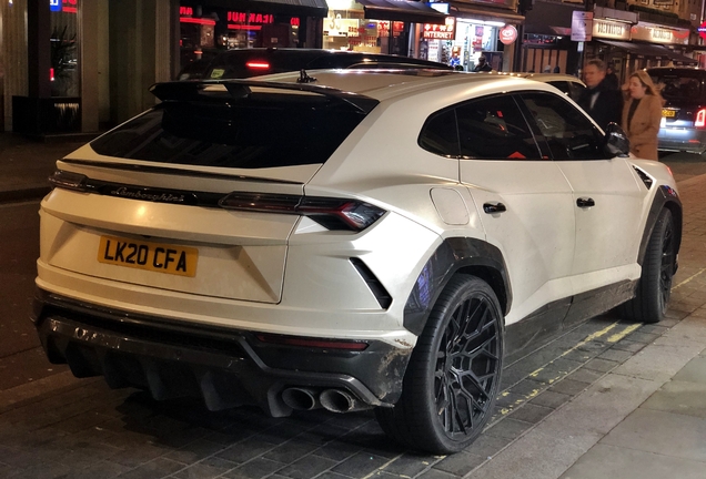 Lamborghini Urus Nero Design