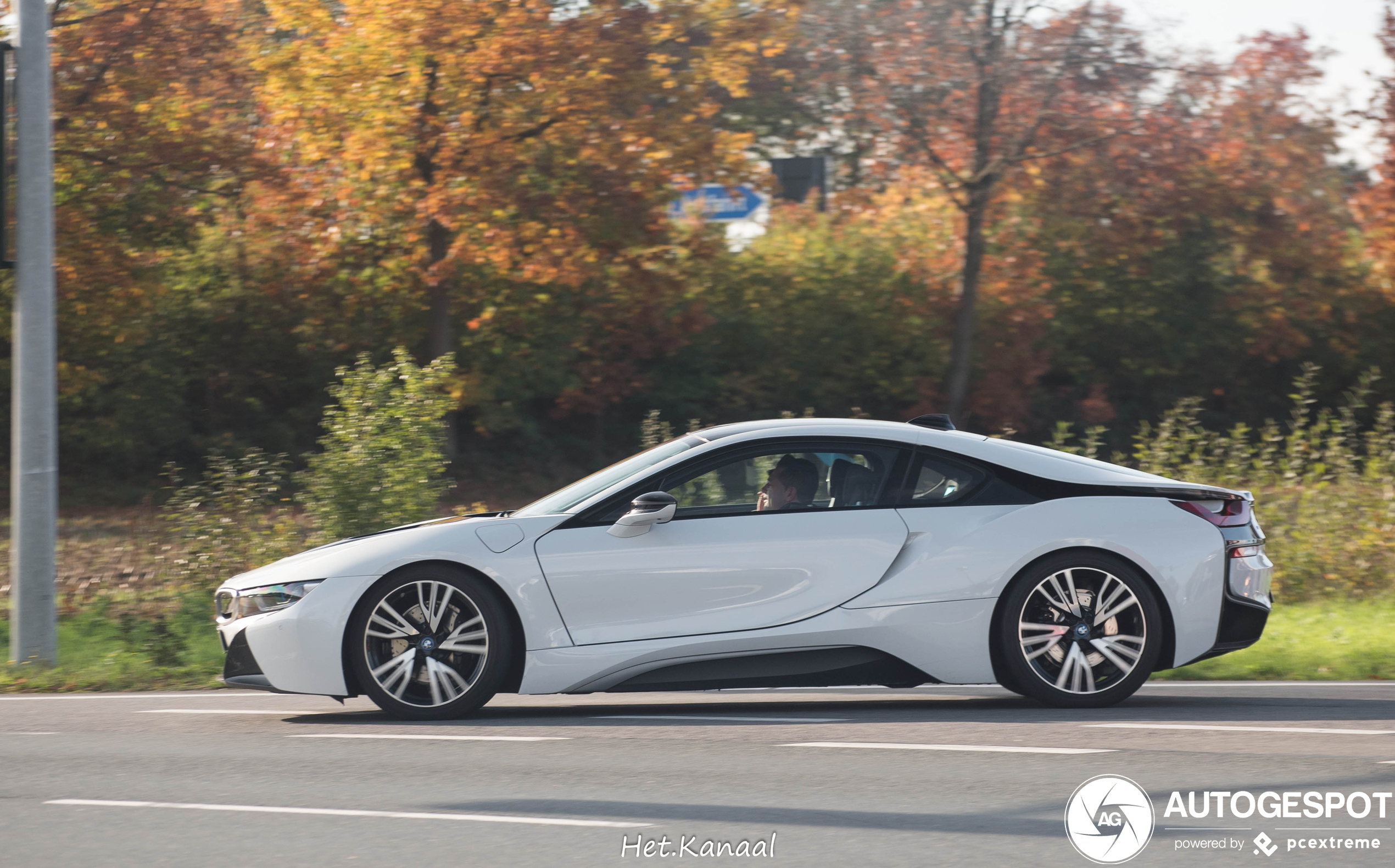 BMW i8