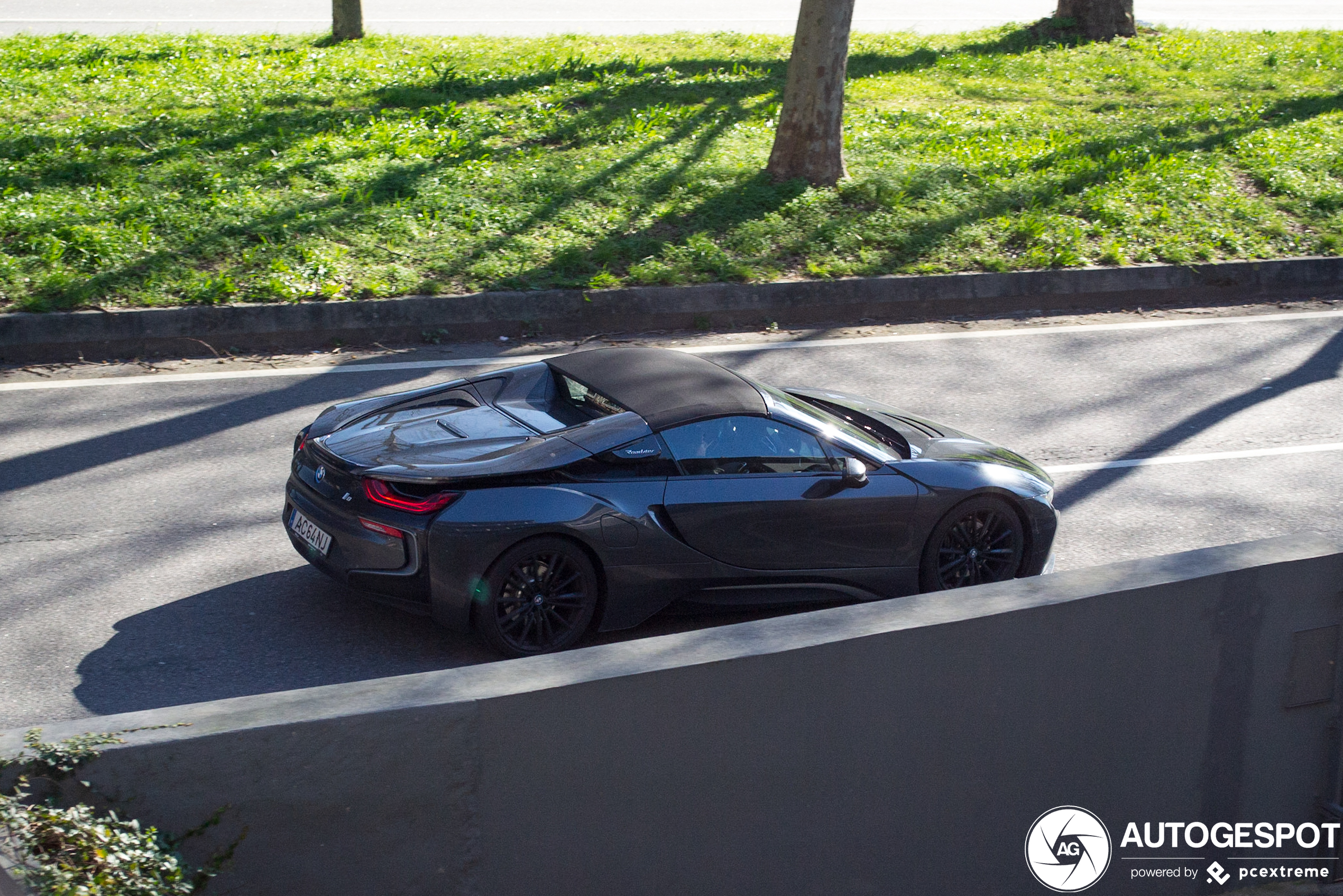 BMW i8 Roadster