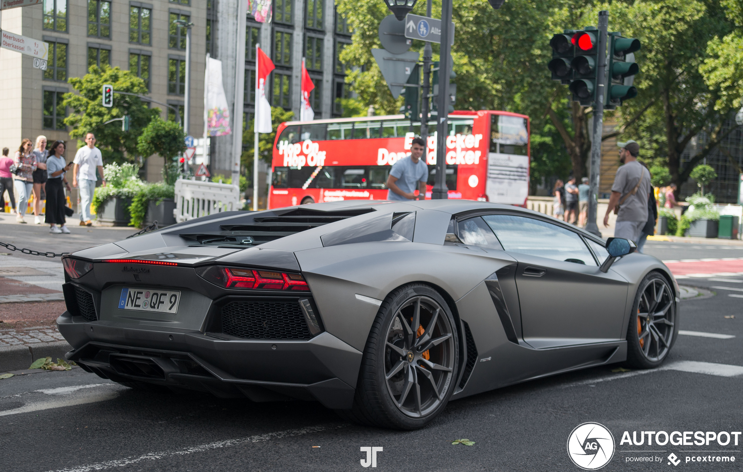 Lamborghini Aventador LP700-4