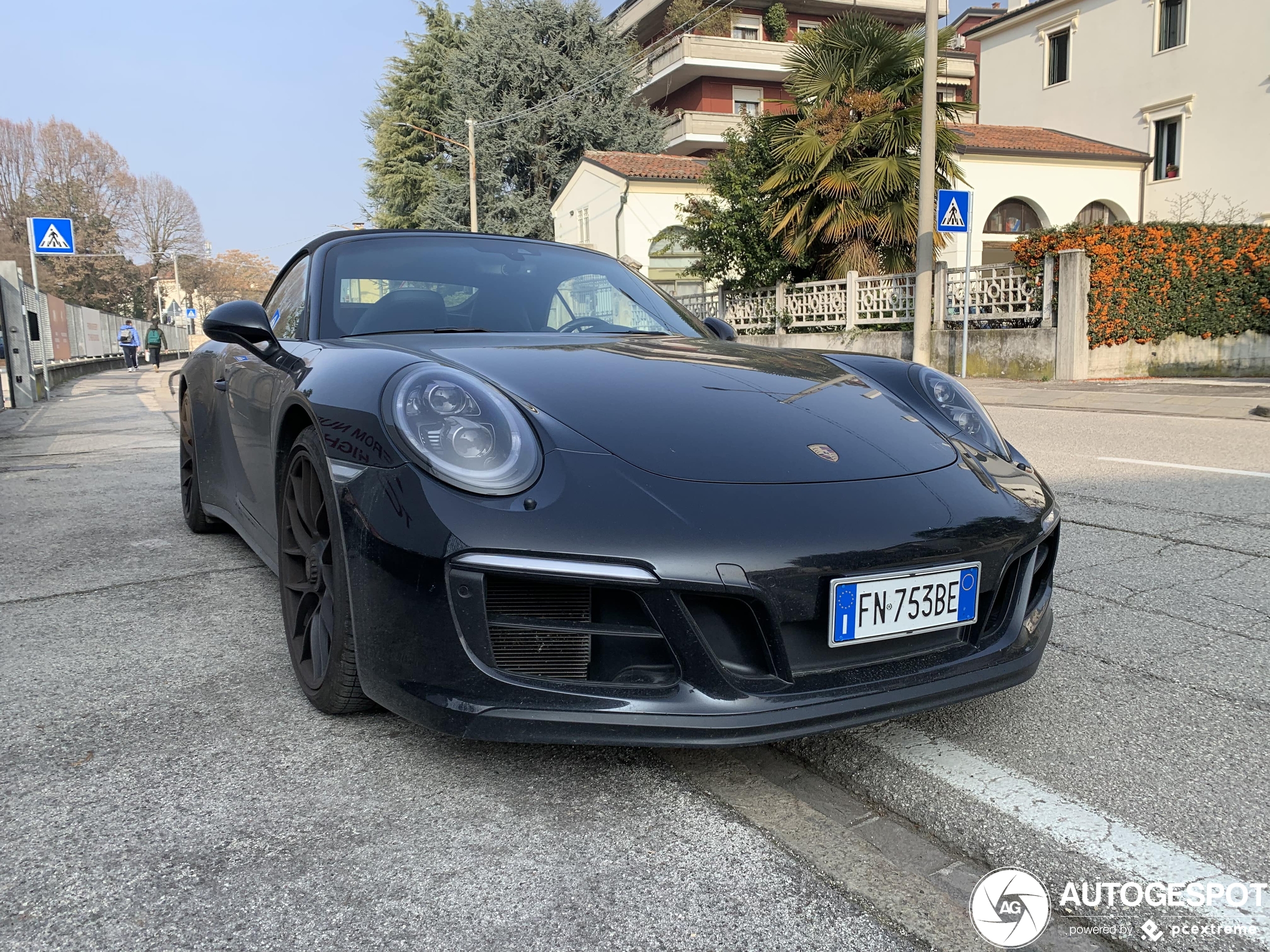 Porsche 991 Carrera 4 GTS Cabriolet MkII