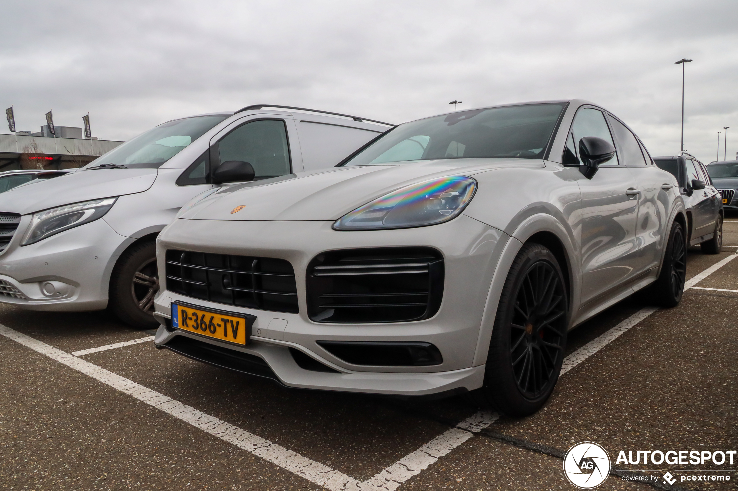 Porsche Cayenne Coupé Turbo S E-Hybrid