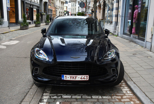 Aston Martin DBX