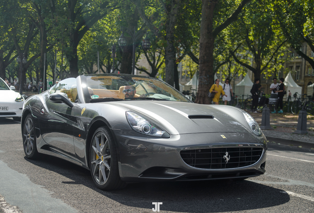 Ferrari California