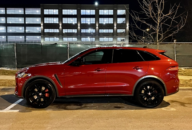 Jaguar F-PACE SVR