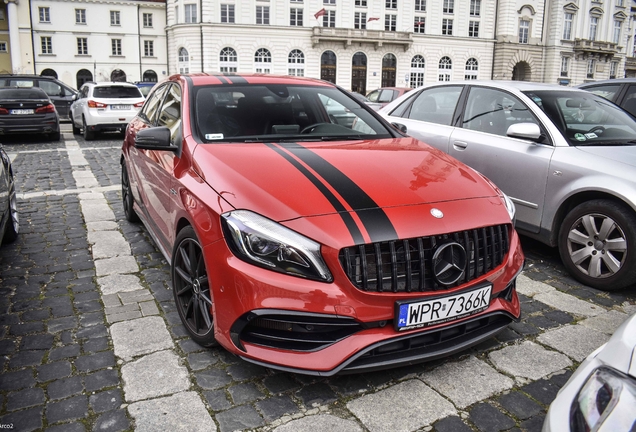 Mercedes-AMG A 45 W176 2015