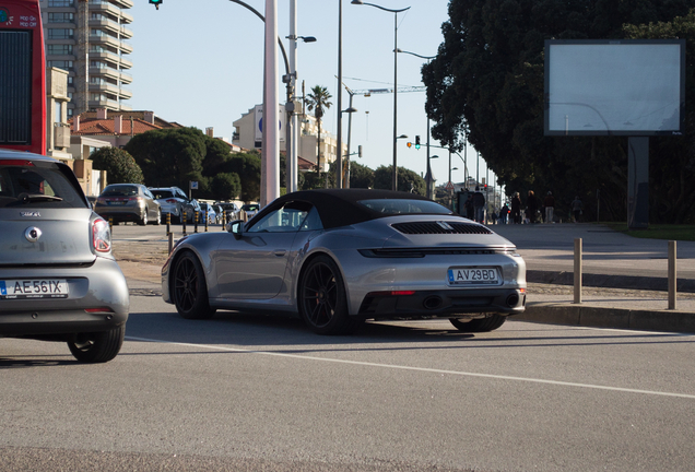 Porsche 992 Carrera 4 GTS Cabriolet