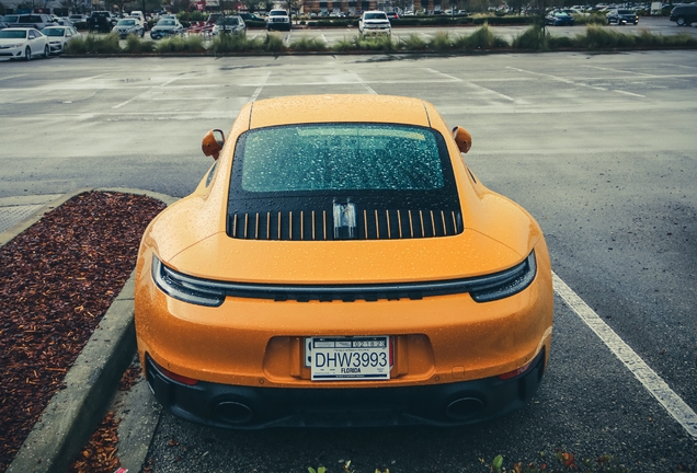 Porsche 992 Carrera GTS