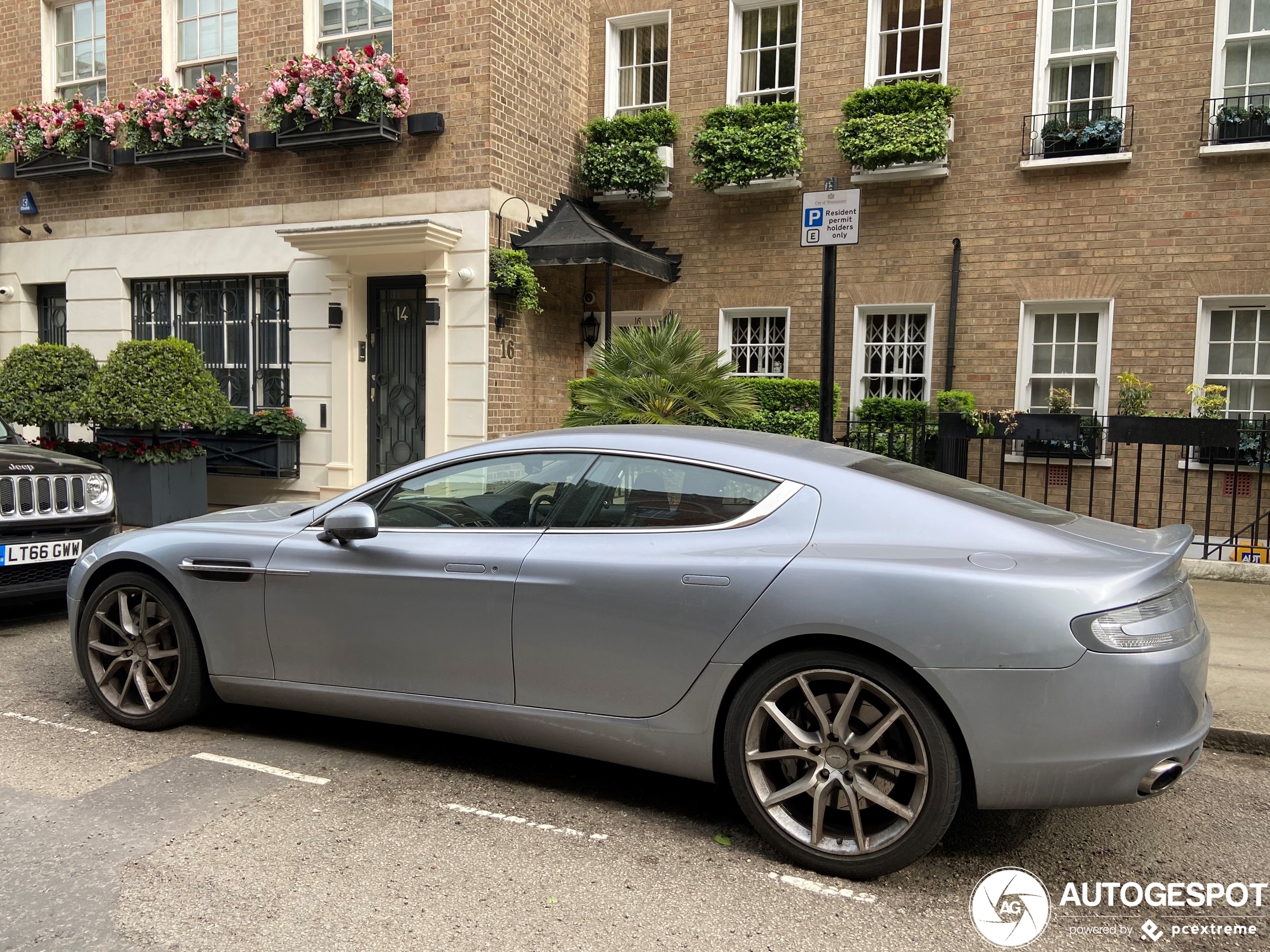 Aston Martin Rapide S