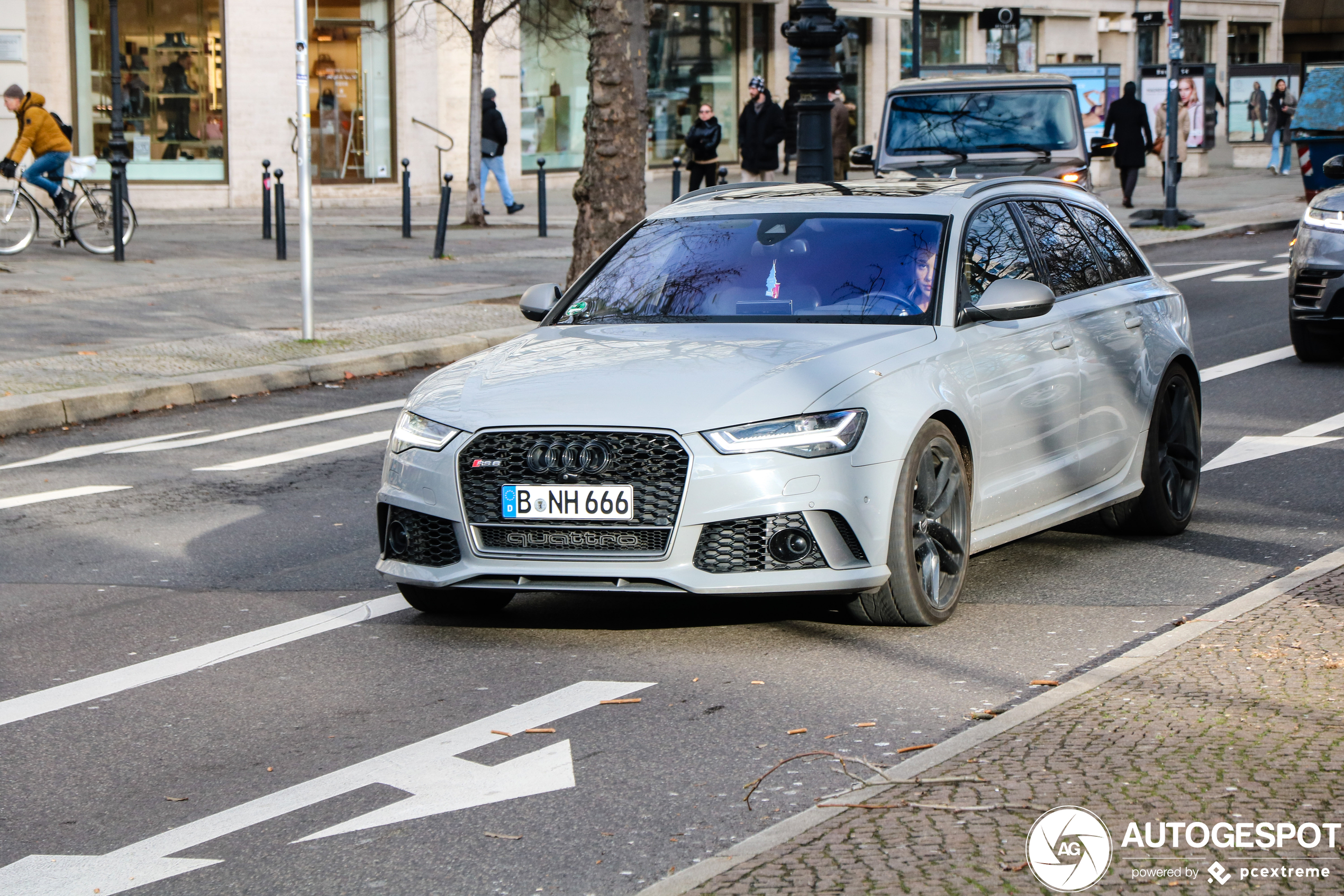 Audi RS6 Avant C7 2015