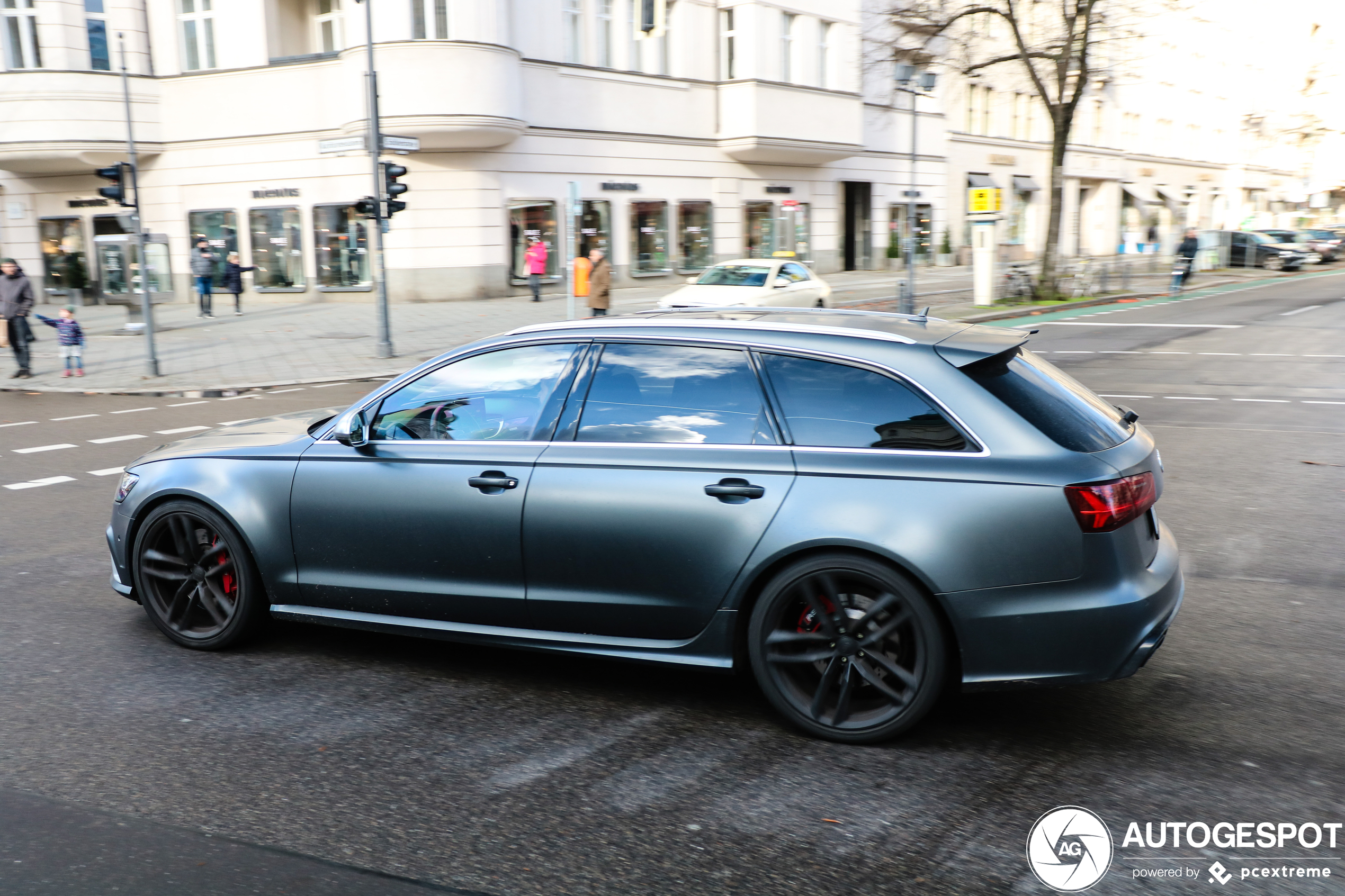 Audi RS6 Avant C7 2015