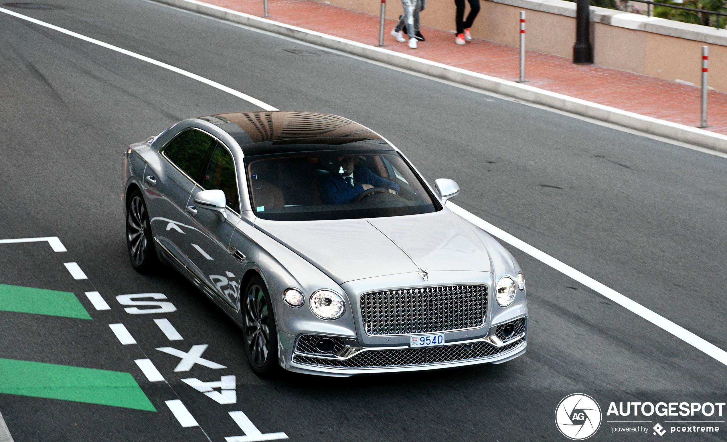 Bentley Flying Spur V8 2021