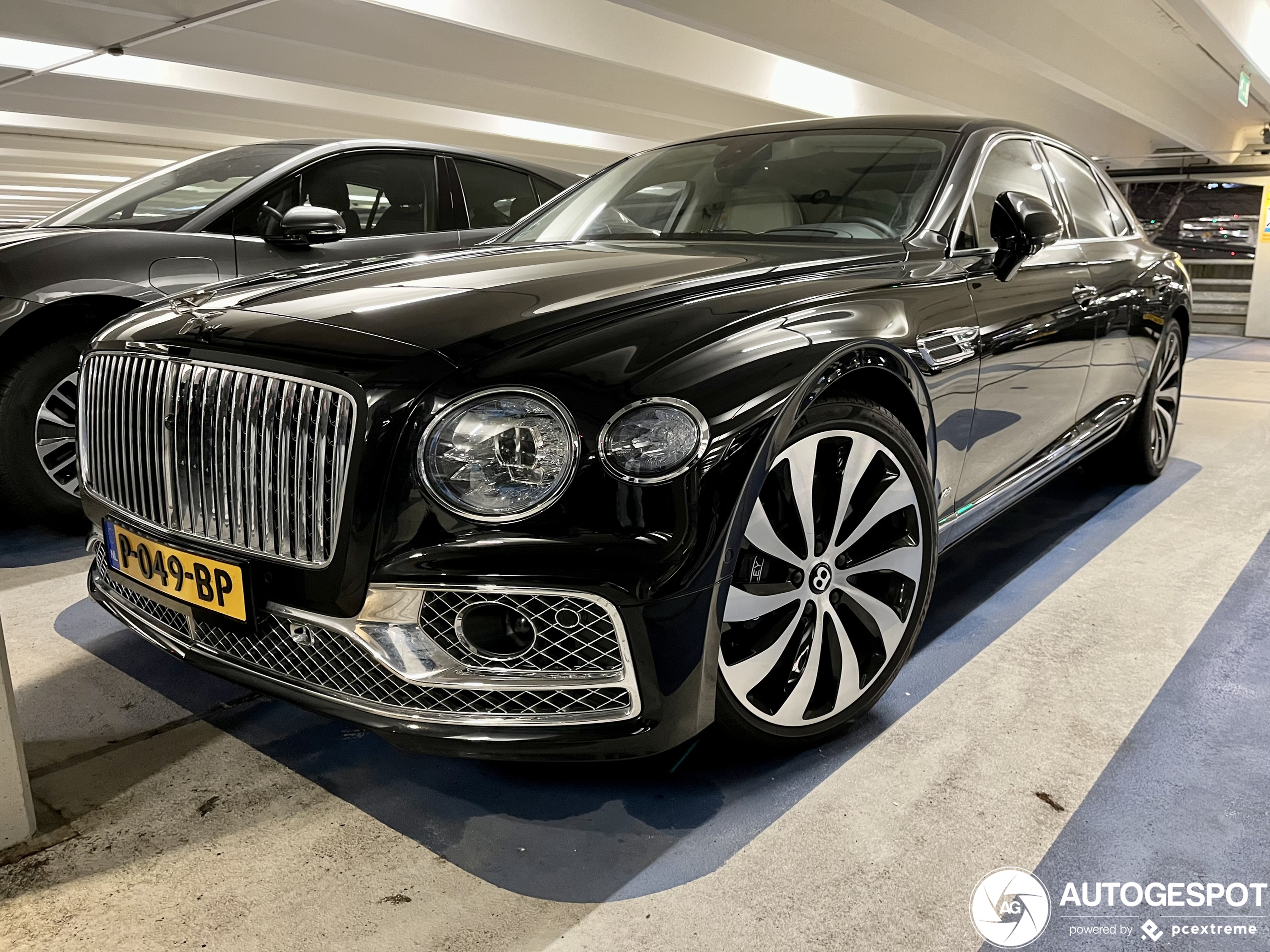 Bentley Flying Spur V8 2021 First Edition