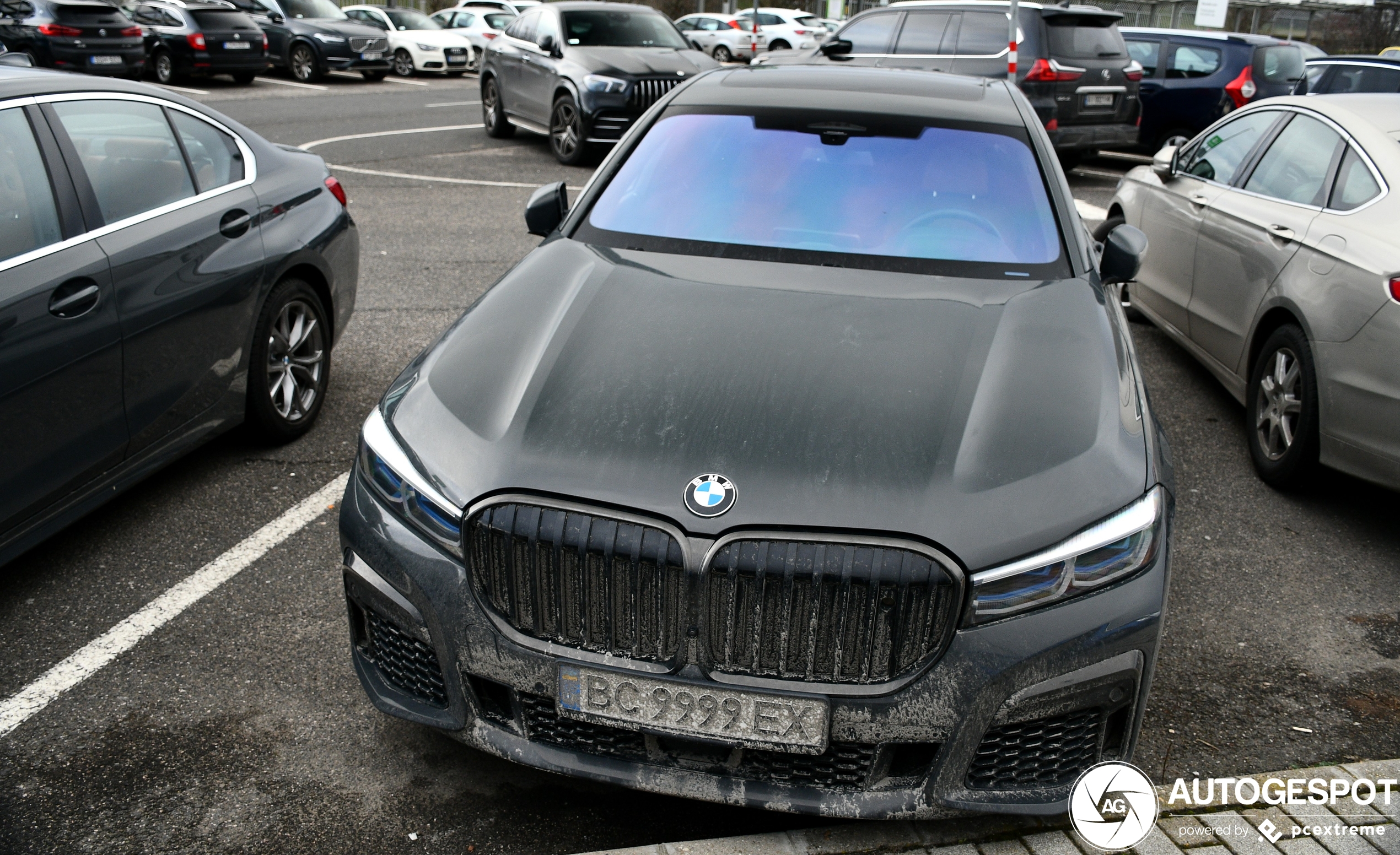 BMW M760Li xDrive 2019