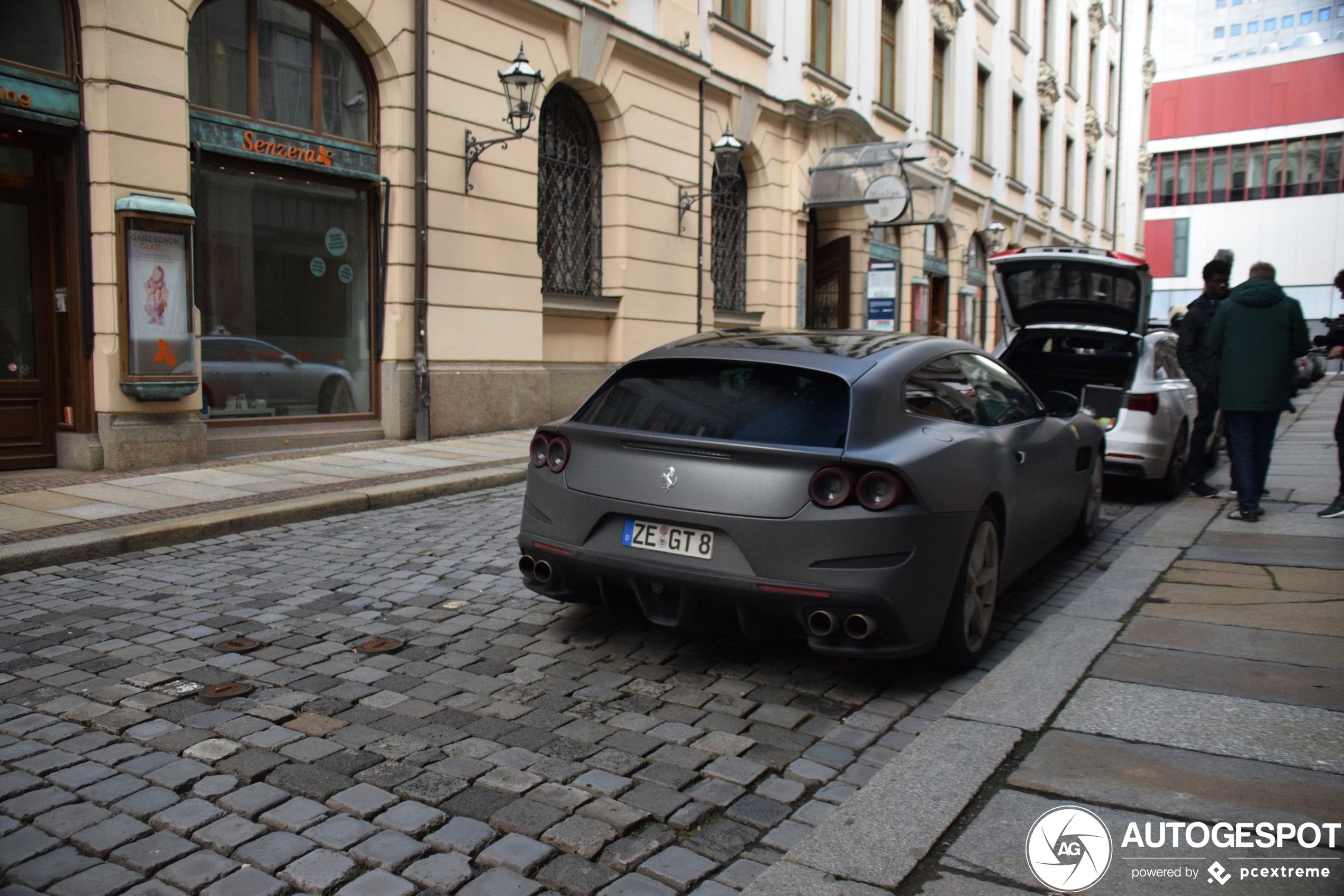 Ferrari GTC4Lusso T