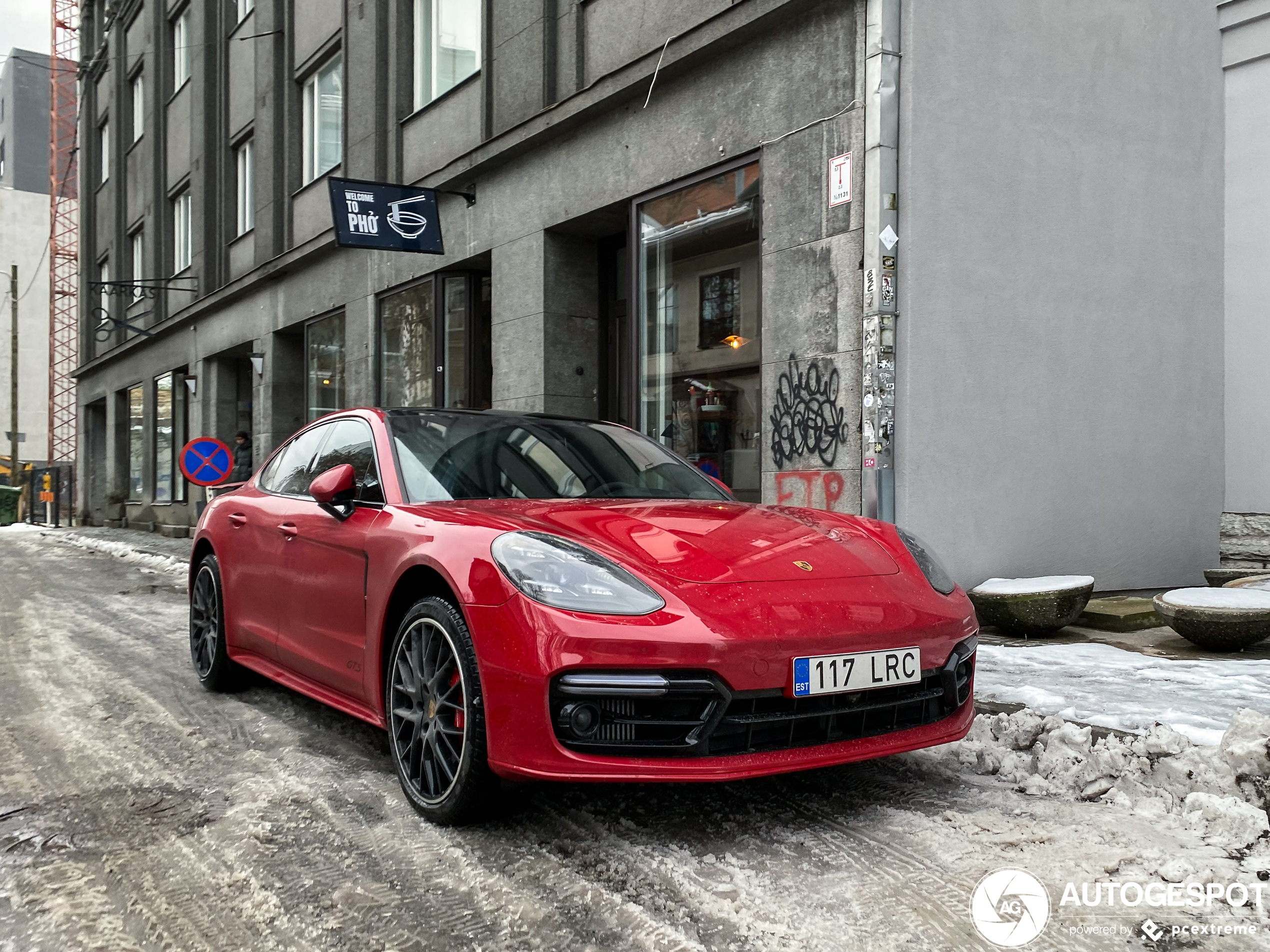 Porsche 971 Panamera GTS MkI