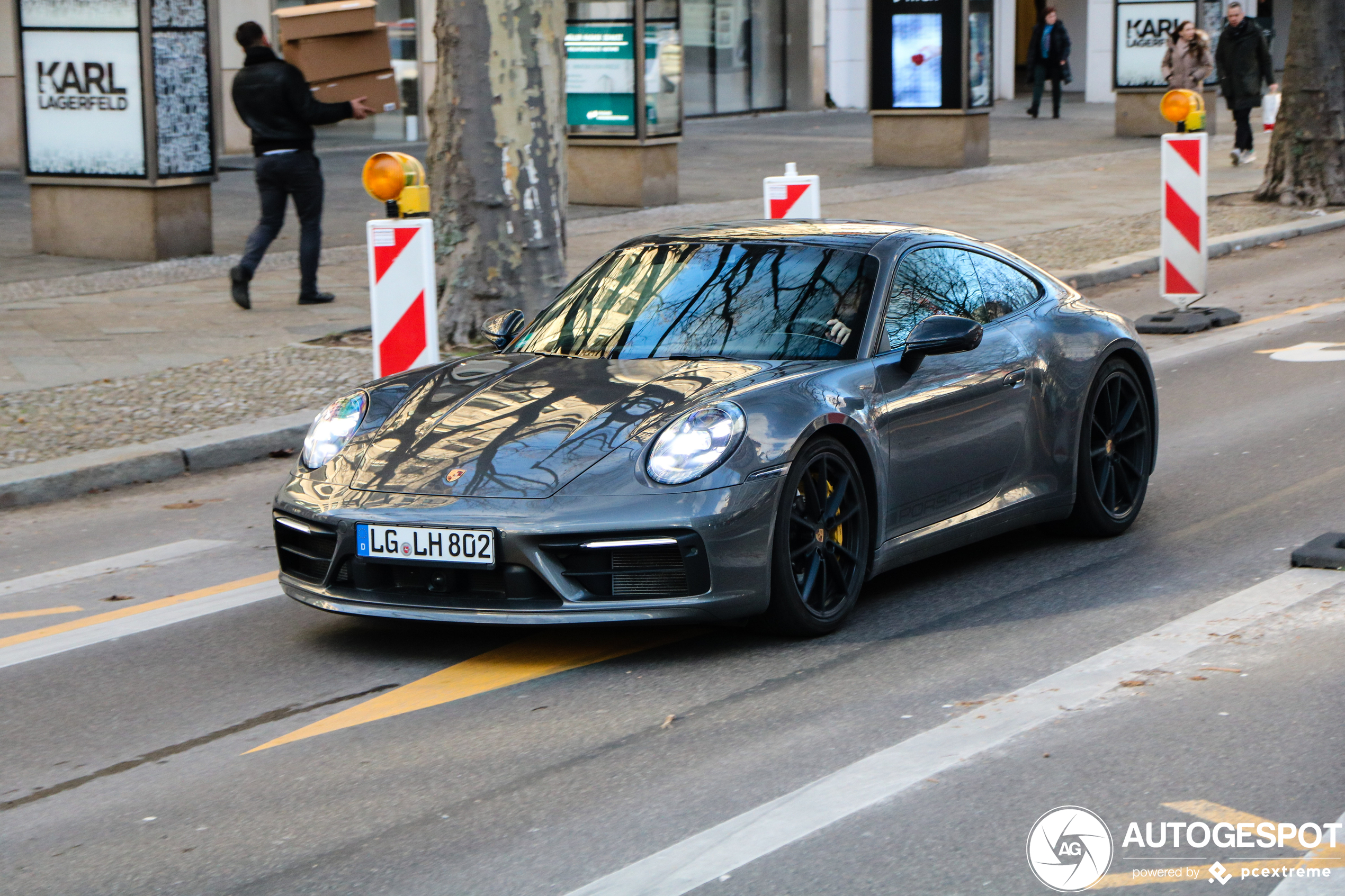 Porsche 992 Carrera S