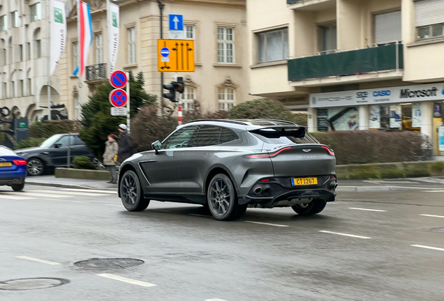 Aston Martin DBX707