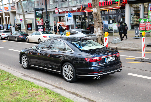 Audi S8 D5