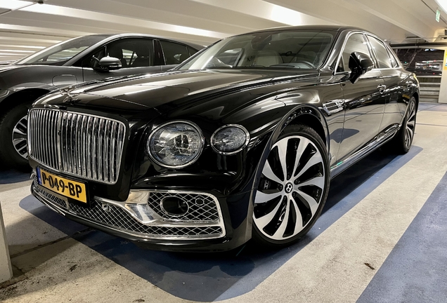 Bentley Flying Spur V8 2021 First Edition