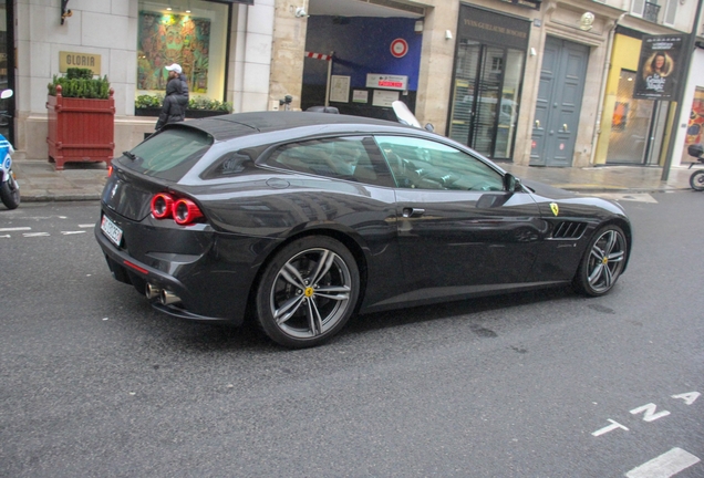 Ferrari GTC4Lusso