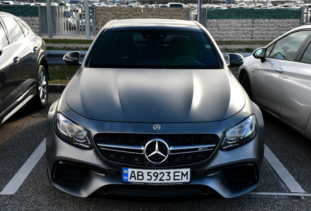 Mercedes-AMG E 63 S W213