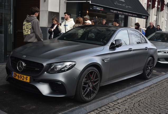 Mercedes-AMG E 63 S W213