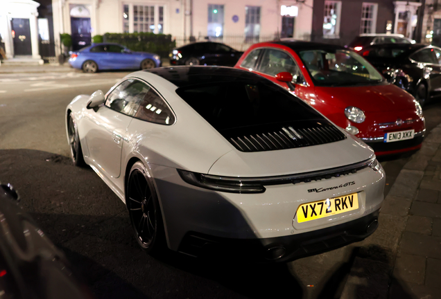 Porsche 992 Carrera 4 GTS