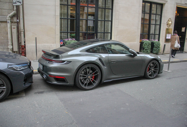 Porsche 992 Turbo