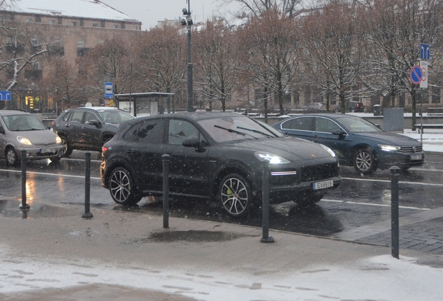 Porsche Cayenne Turbo S E-Hybrid