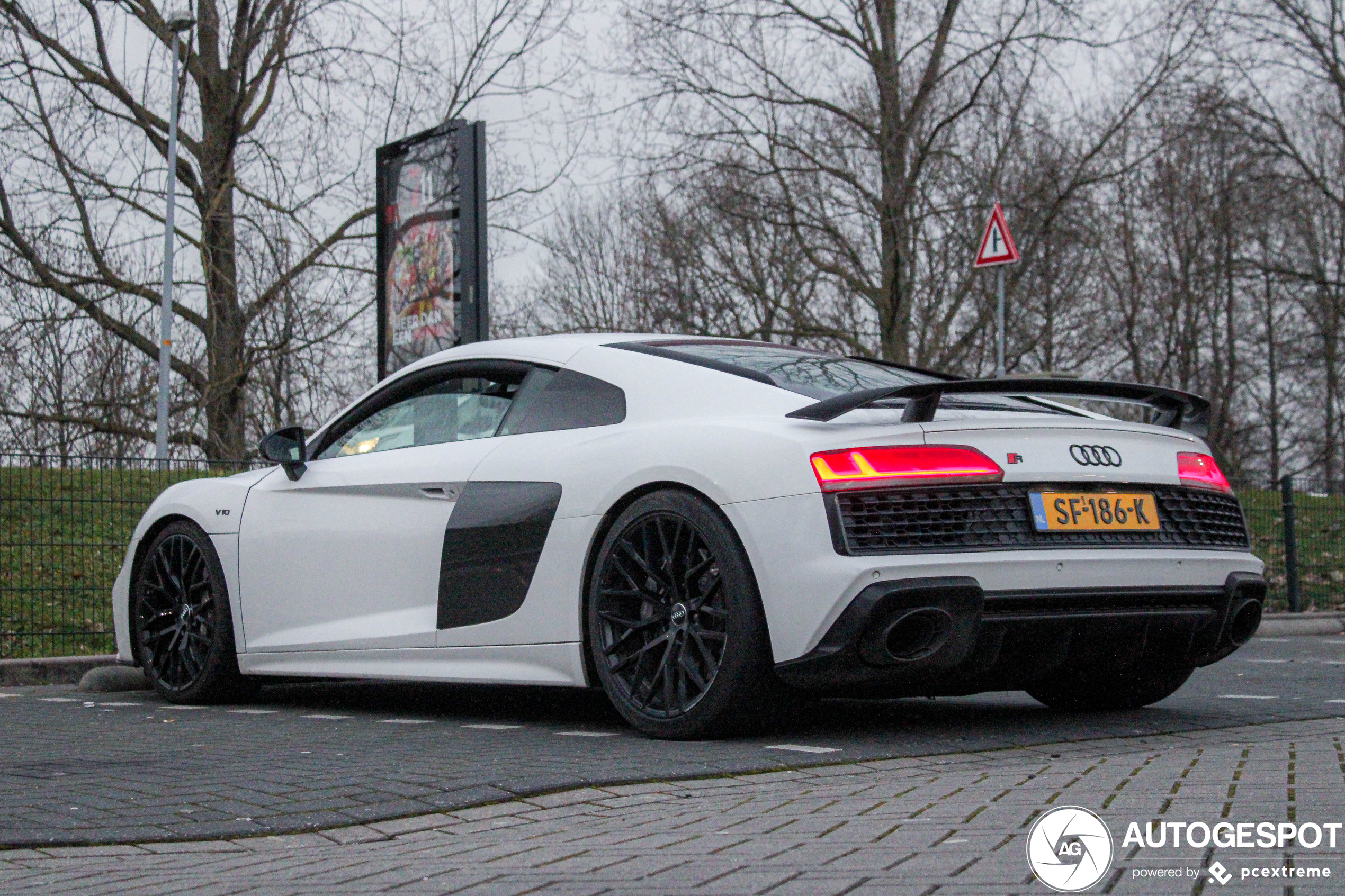 Audi R8 V10 Plus 2015