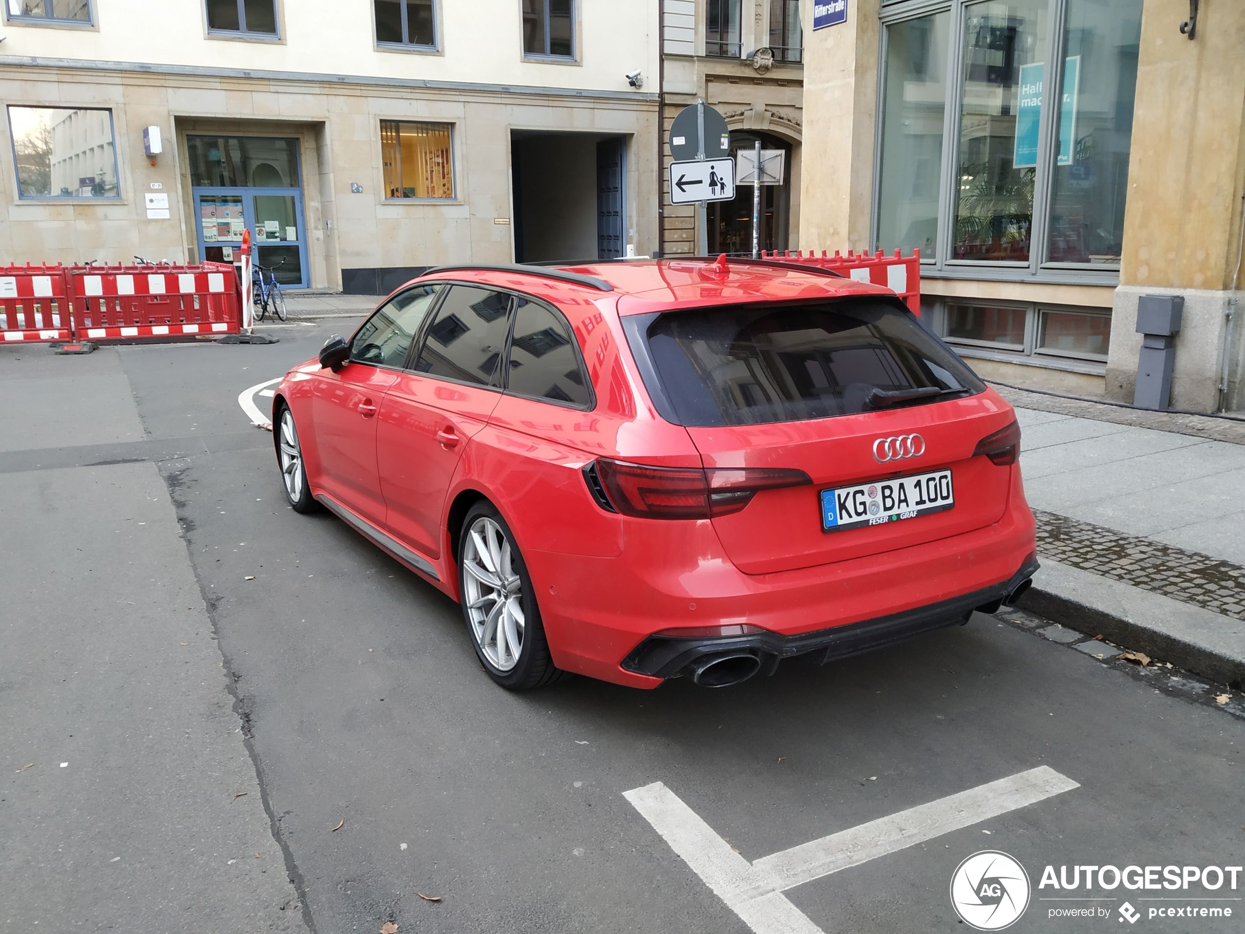 Audi RS4 Avant B9