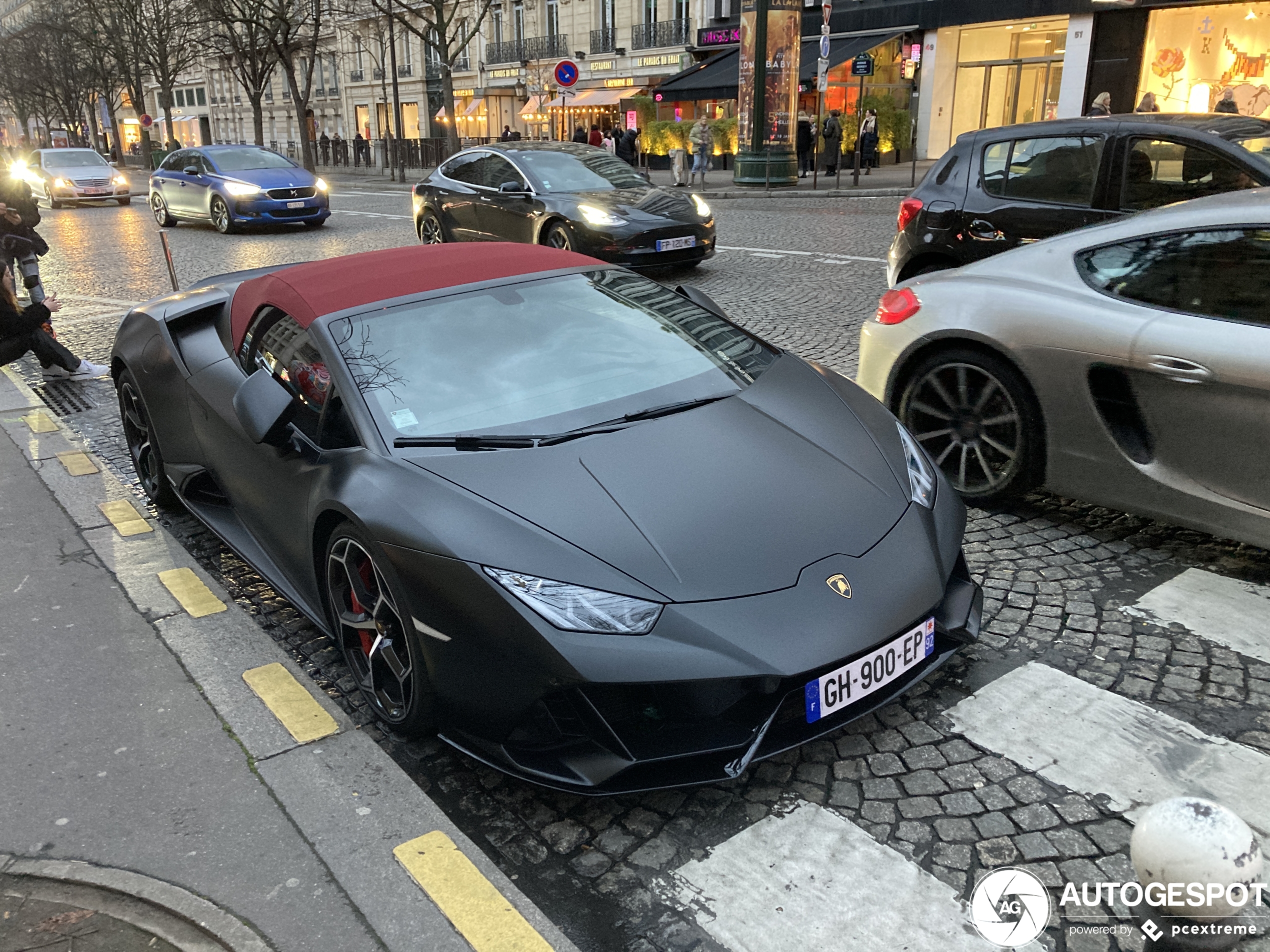 Lamborghini Huracán LP640-4 EVO Spyder