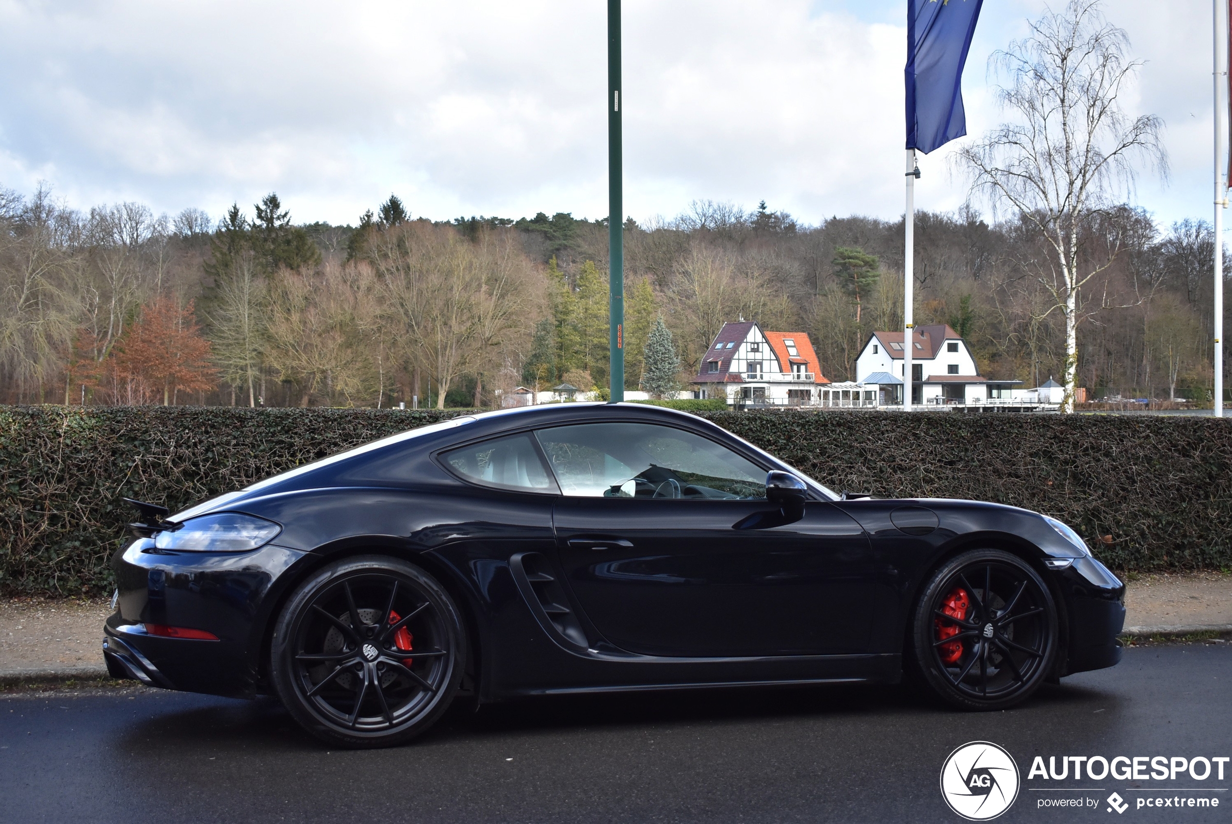 Porsche 718 Cayman GTS