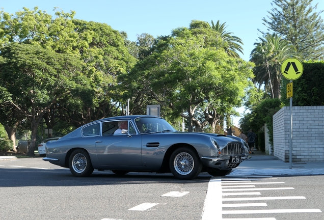 Aston Martin DB6 Vantage MKI