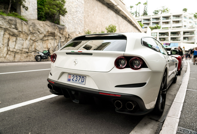 Ferrari GTC4Lusso
