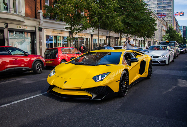 Lamborghini Aventador LP750-4 SuperVeloce