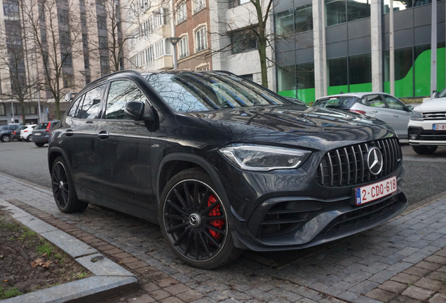 Mercedes-AMG GLA 45 S 4MATIC+ H247