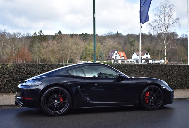 Porsche 718 Cayman GTS