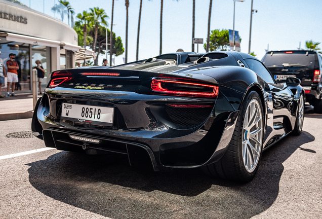 Porsche 918 Spyder Weissach Package