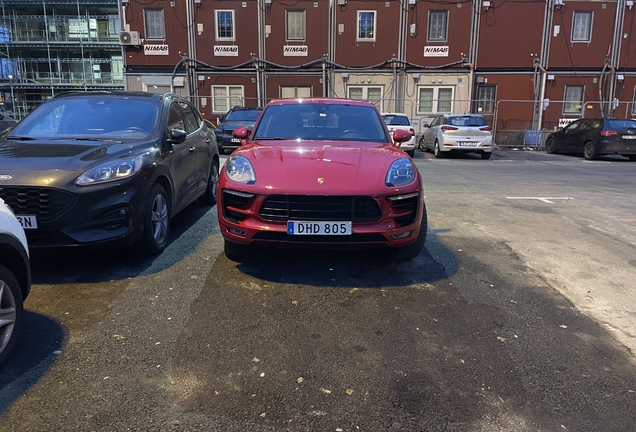 Porsche 95B Macan GTS