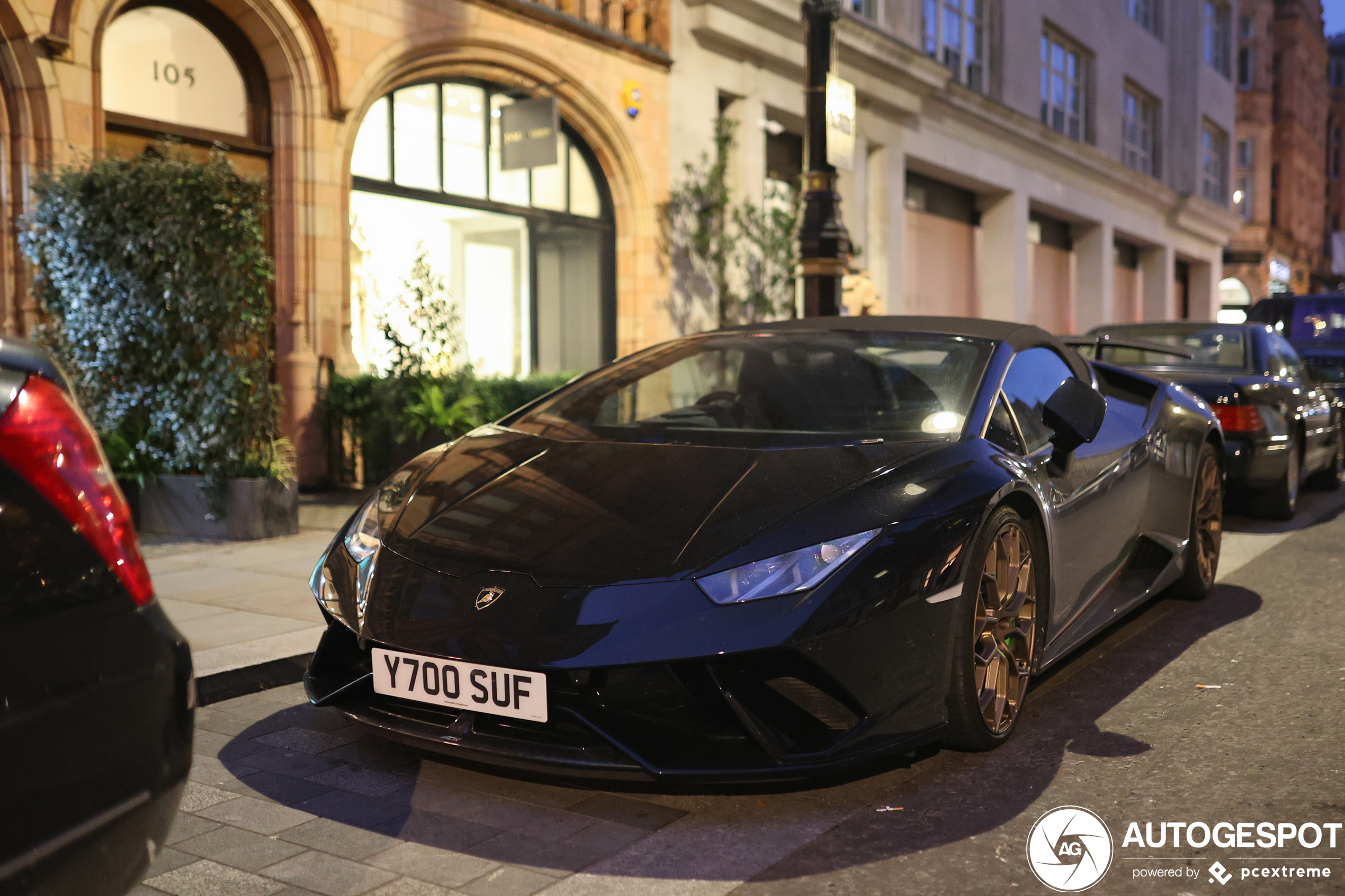 Lamborghini Huracán LP640-4 Performante Spyder