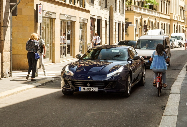 Ferrari GTC4Lusso T